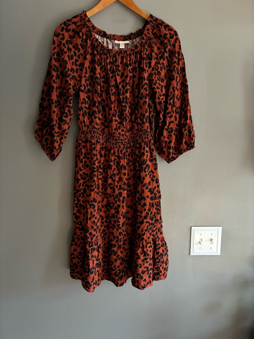Rust Leopard Print Smocked Waist Midi Dress NWT Size Small - Picture 3 of 8